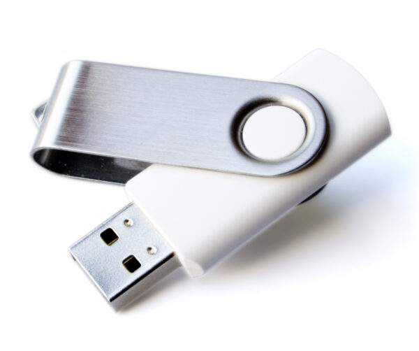 USB ključek gumiran Twister 16 GB (NA ZALOGI)