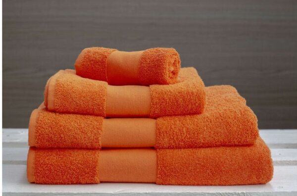 Brisača 100 % bombaž 450 g/m2 dim. 50 x 100 cm